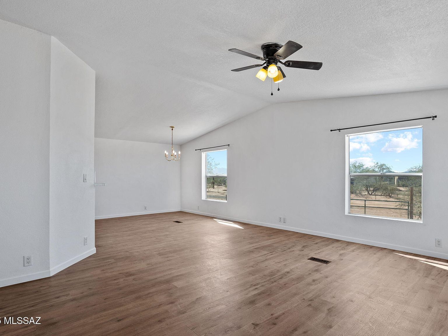 8925 S Comanche Rd Tucson, AZ 85735 - Thumbnail 5