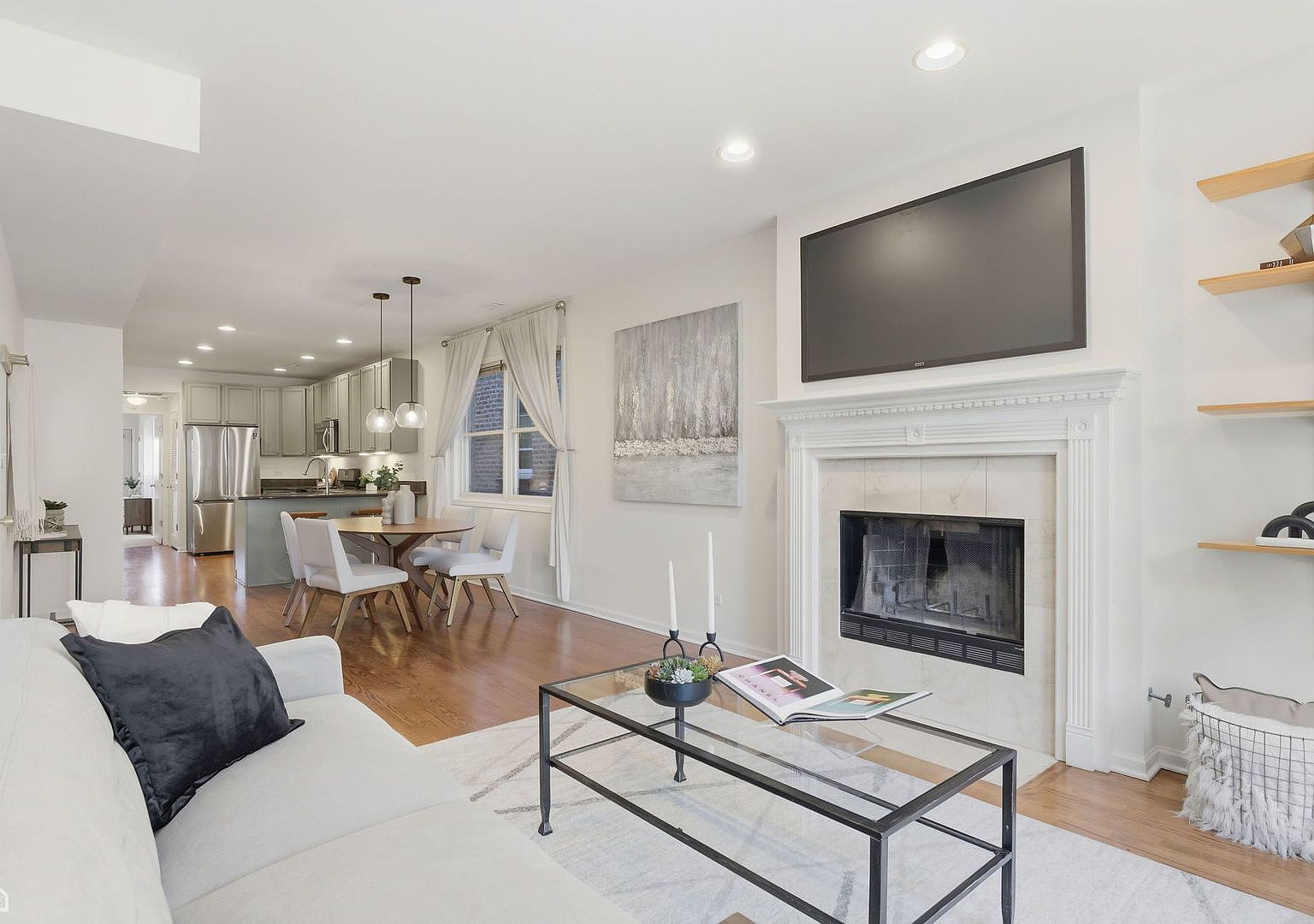 830 N Hermitage Ave APT 2 Chicago, IL 60622 - Thumbnail 5