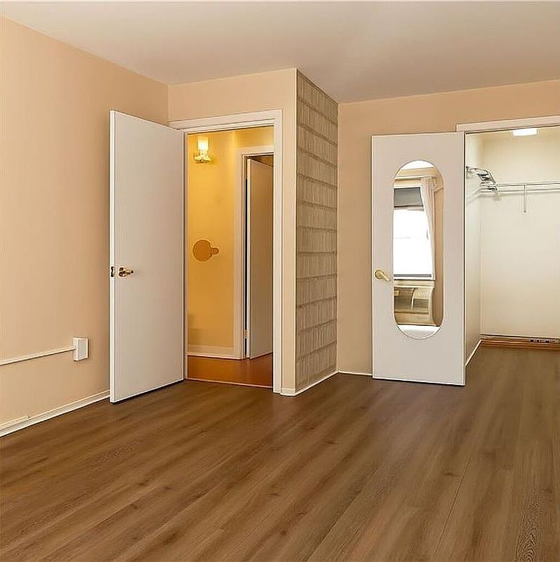 3171 Whitney Ave APT 1B Brooklyn, NY 11229 - Thumbnail 5