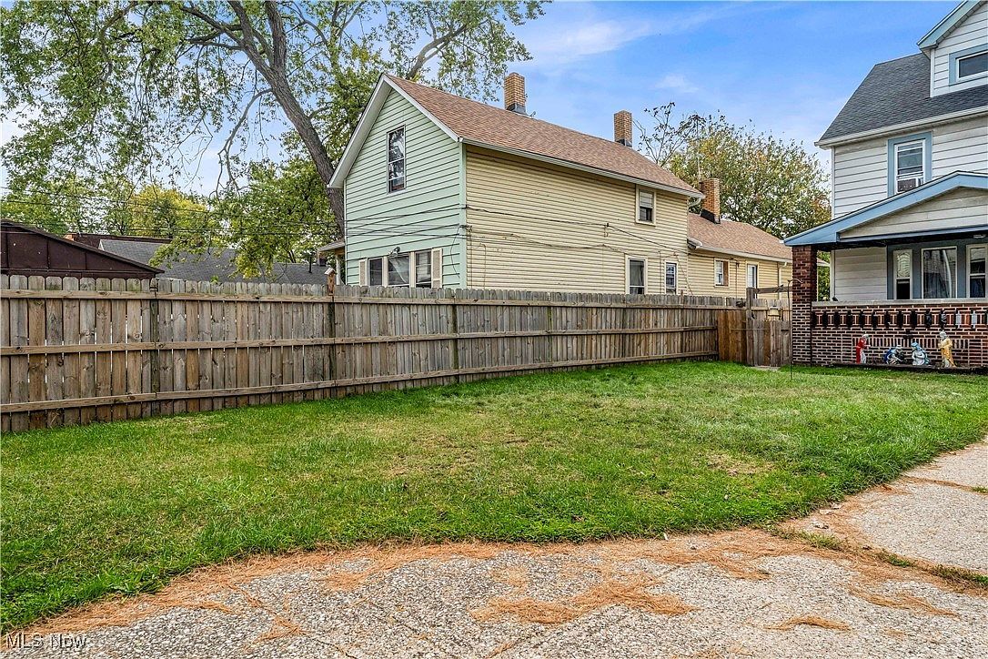 3122 W 30th St Cleveland, OH 44109 - Thumbnail 5