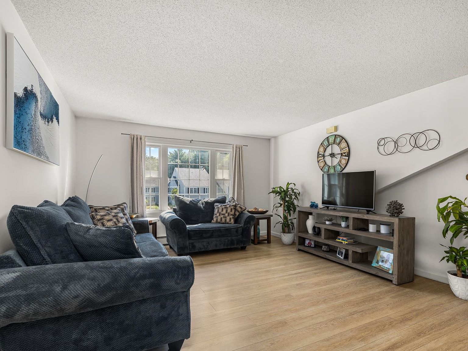 310 Springbrook Cir Portsmouth, NH 03801 - Thumbnail 5