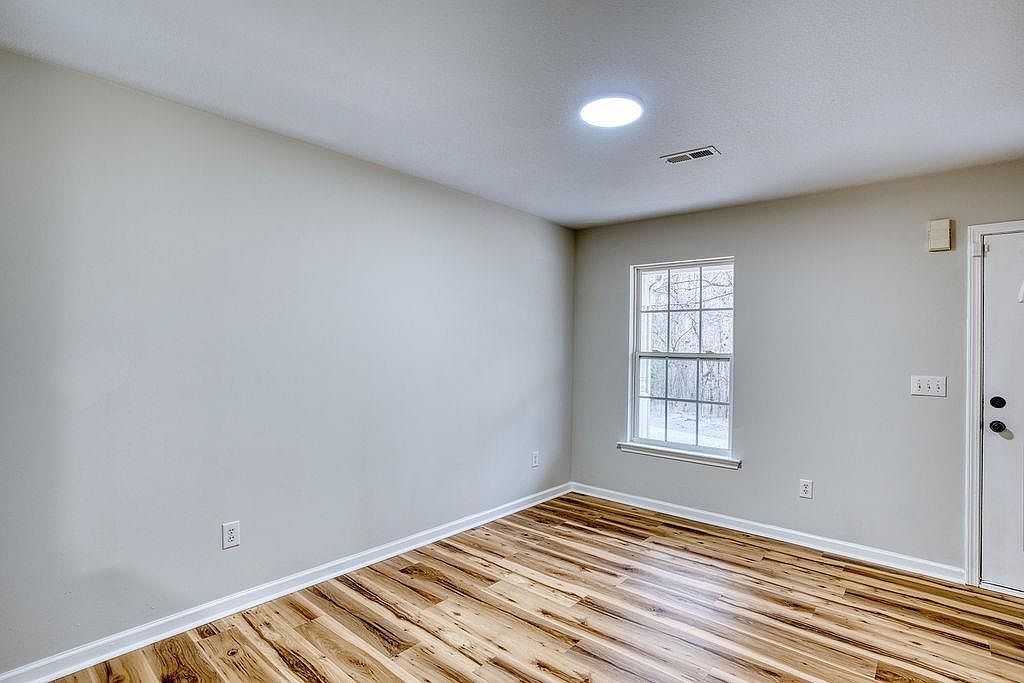 37 Birdsong Ln Taylors, SC 29687 - Thumbnail 5