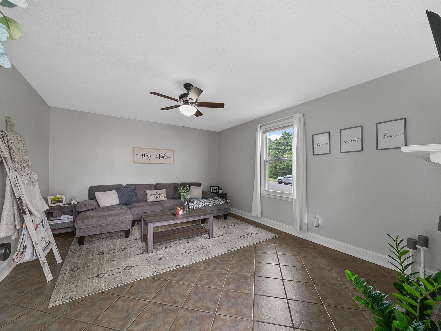 931 Kingsbury Dr APT A Clarksville, TN 37040 - Thumbnail 5