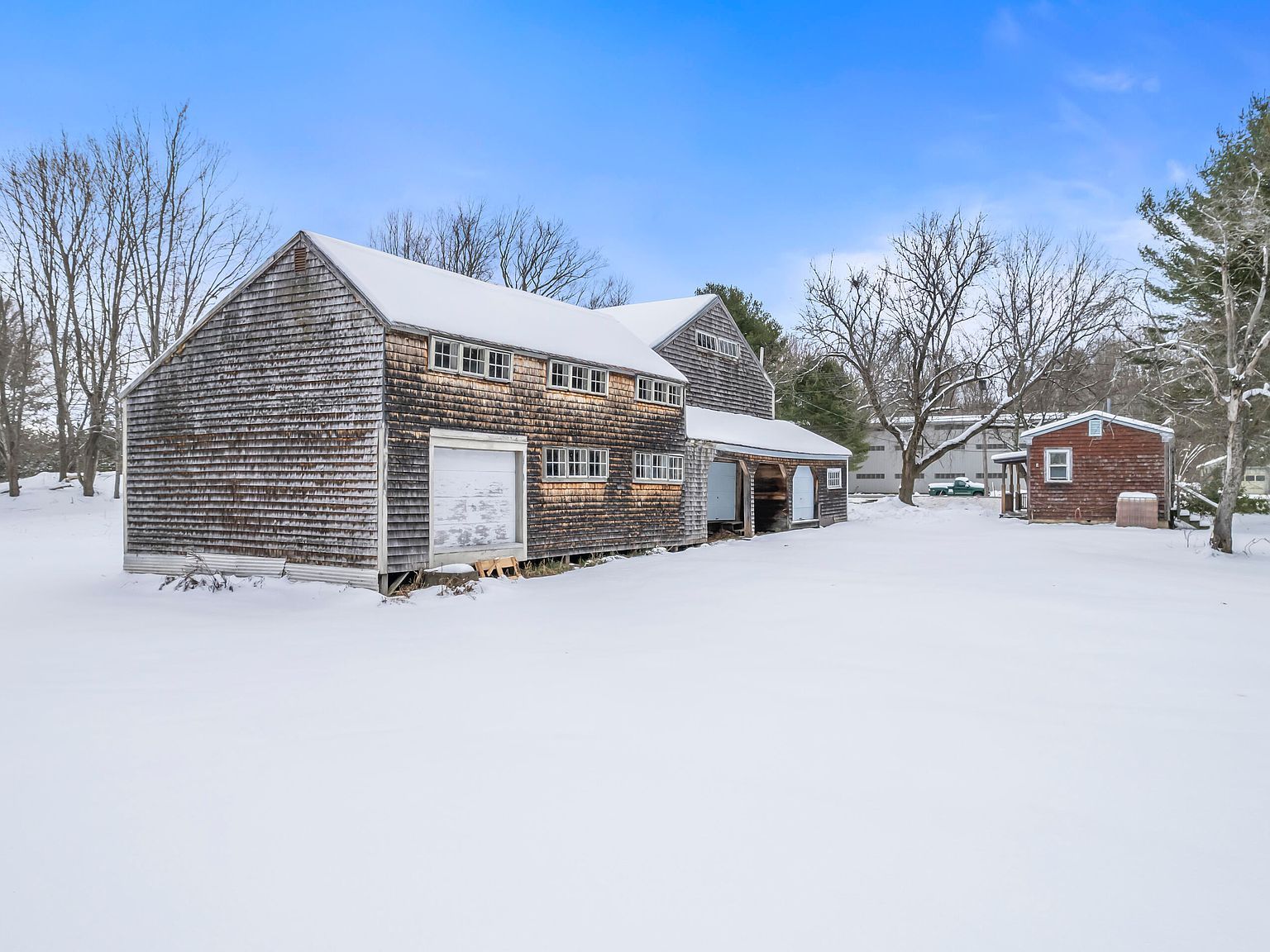 904 & 908 Lakeview Dr South China, ME 04358 - Thumbnail 5