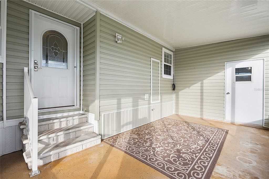 4946 Blanco Dr Zephyrhills, FL 33541 - Thumbnail 5