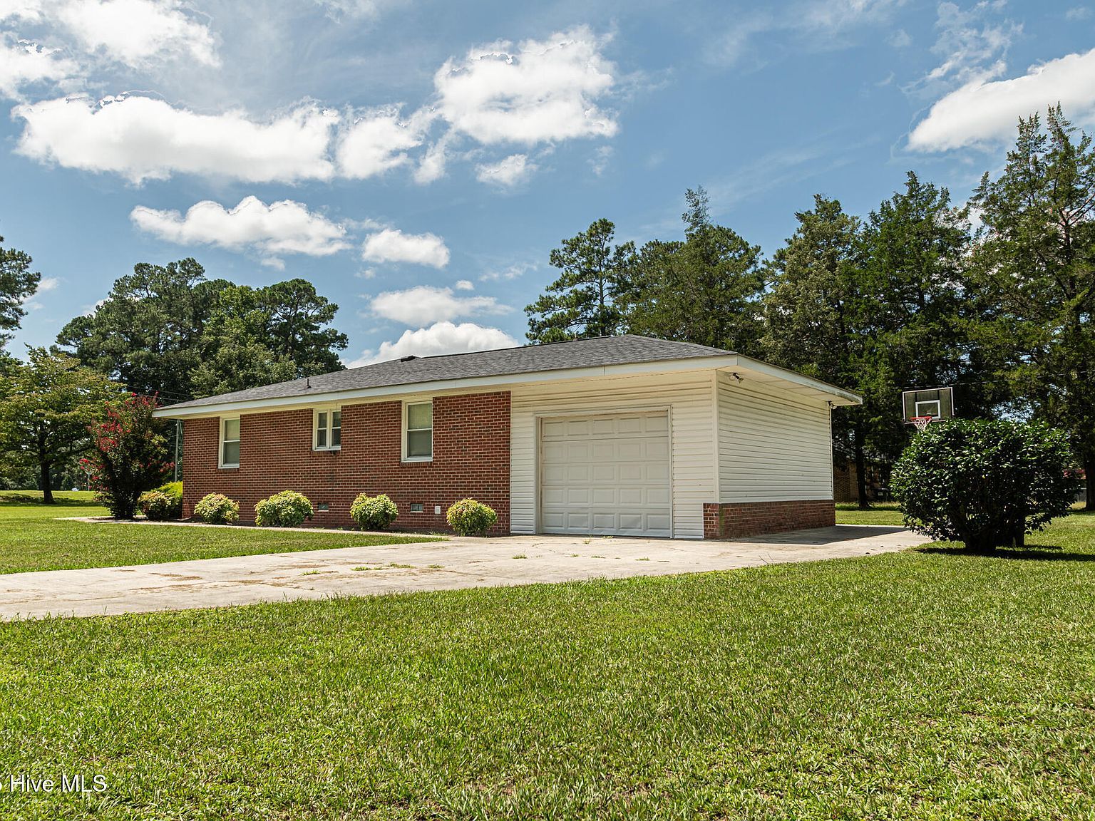 6778 Albert St Elizabethtown, NC 28337 - Thumbnail 5