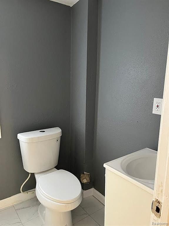 11472 Cadillac Ave Warren, MI 48089 - Thumbnail 5