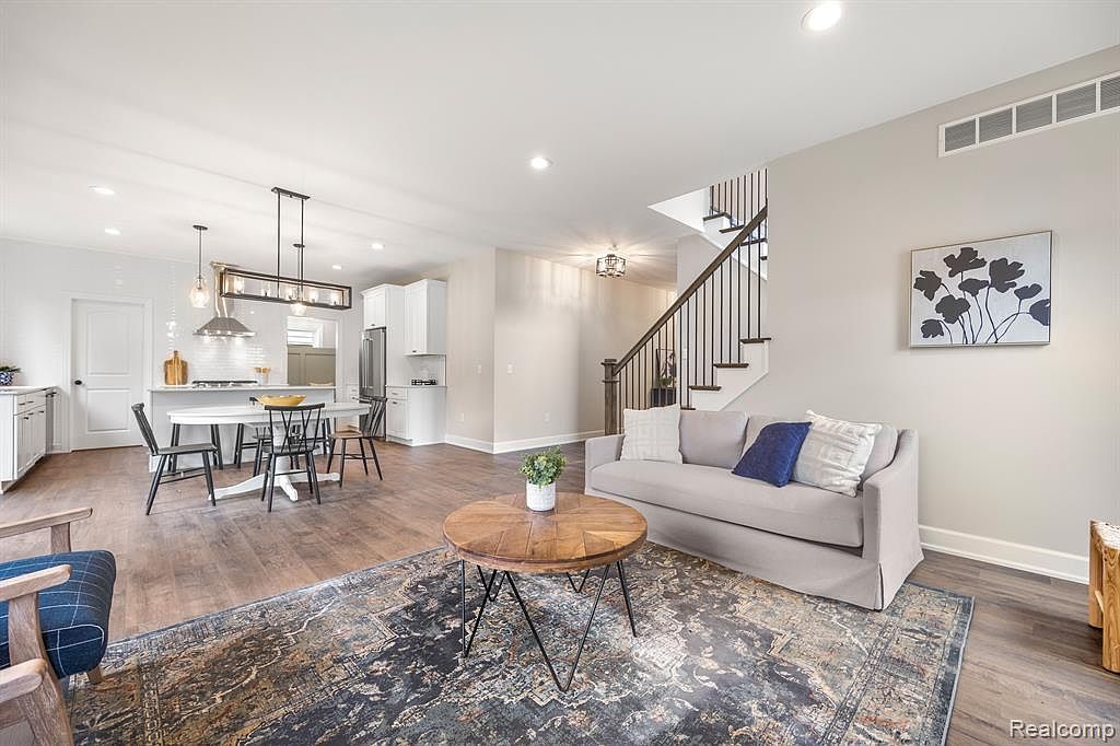 624 S Vermont Ave Royal Oak, MI 48067 - Thumbnail 5