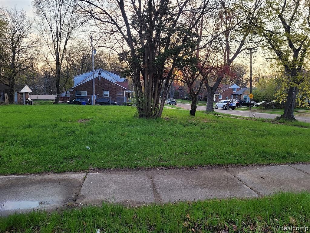 18435 Lahser Rd Detroit, MI 48219 - Thumbnail 5