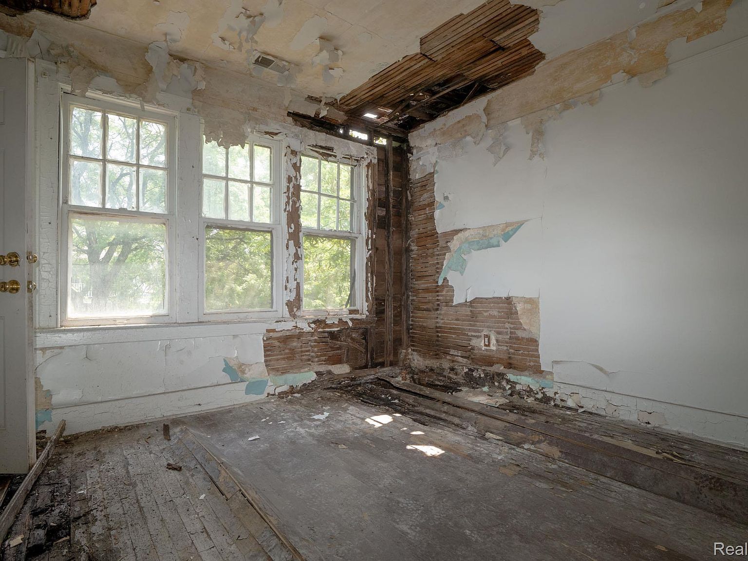 2302 W Grand St Detroit, MI 48238 - Thumbnail 5