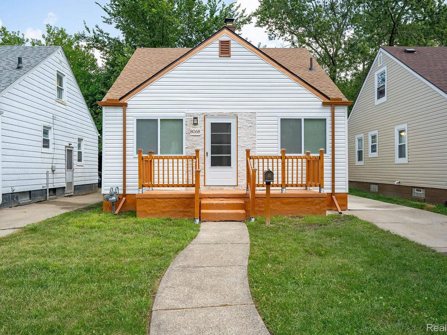 8068 Patton St Detroit, MI 48228 - Thumbnail 5