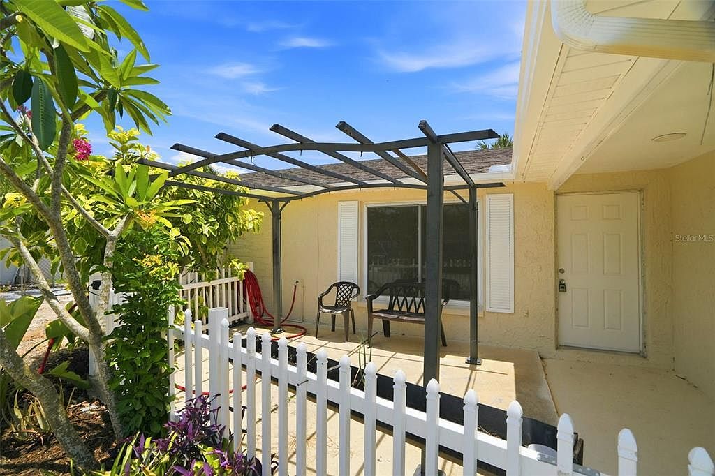 6430 Baldwyn Ave New Port Richey, FL 34653 - Thumbnail 5