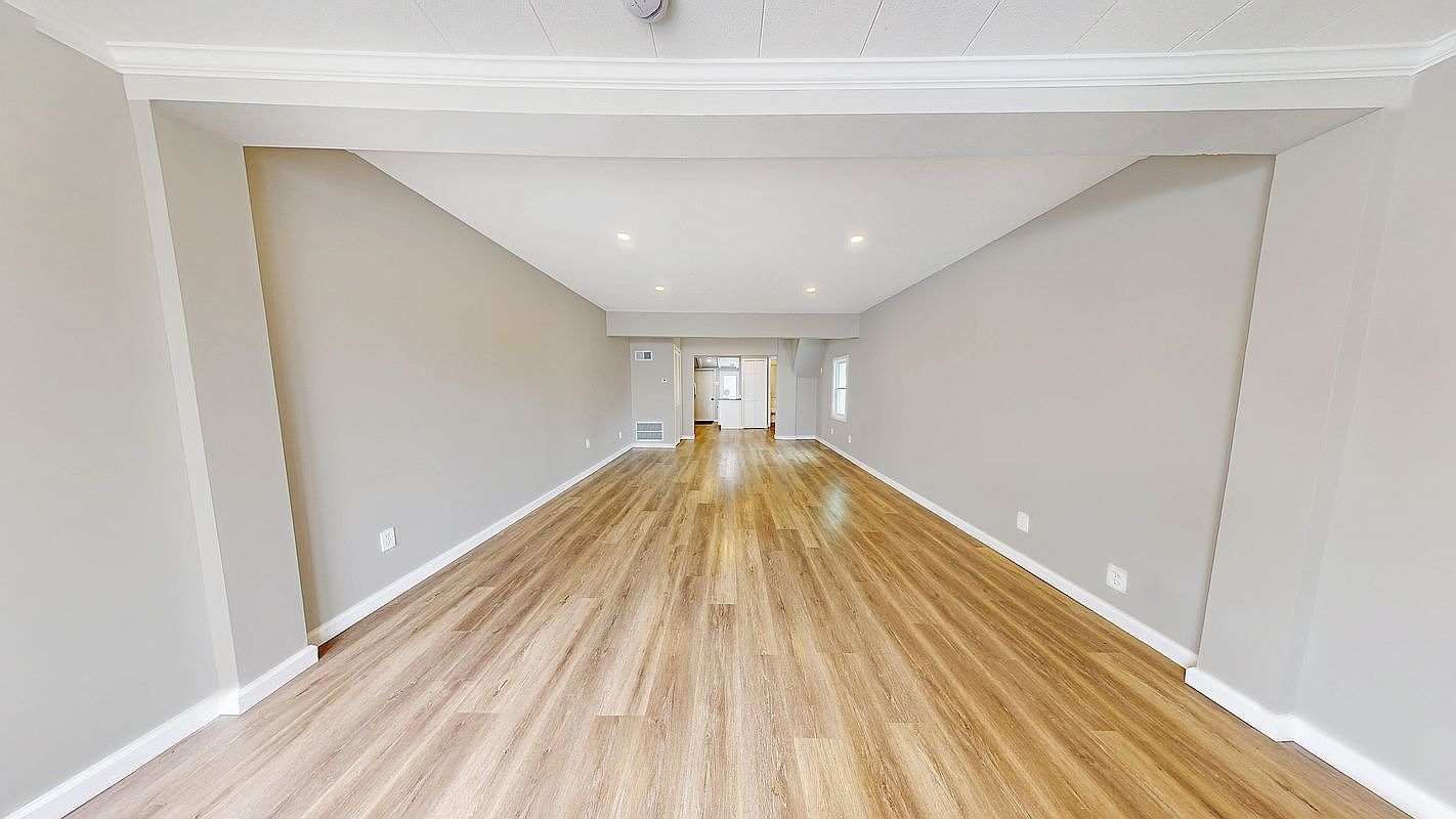 99-48 1st St Howard Beach, NY 11414 - Thumbnail 5