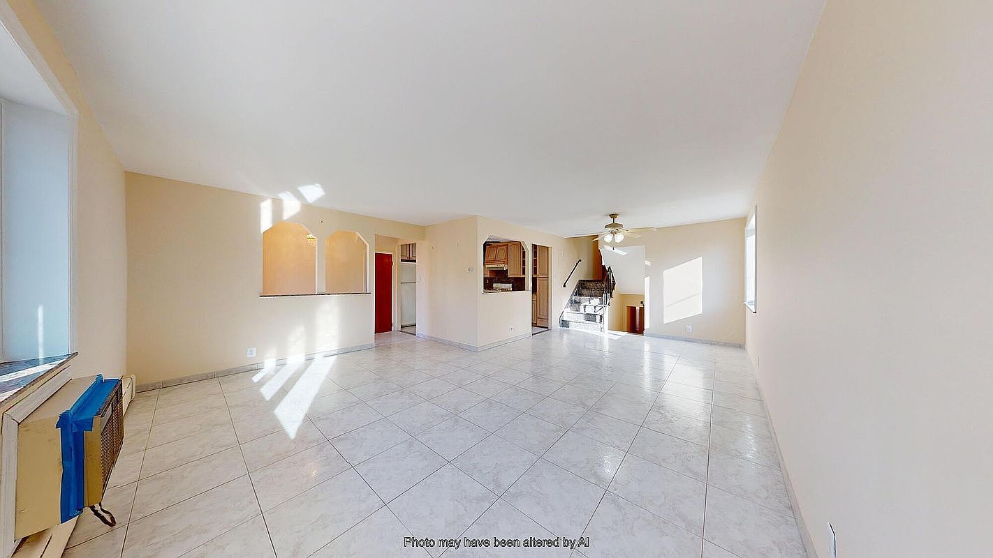 1213 Desmond Ct Brooklyn, NY 11235 - Thumbnail 5