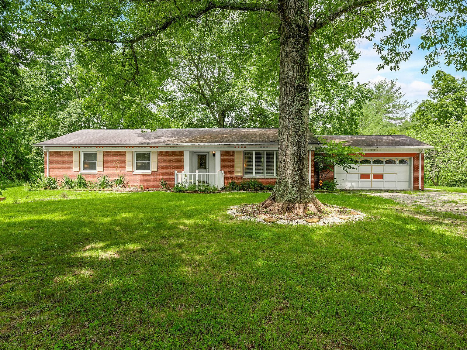 4654 Lower Schooner Rd Nashville, IN 47448 - Thumbnail 5