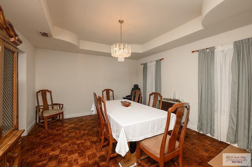 8302 Lago Dr Harlingen, TX 78552 - Thumbnail 5