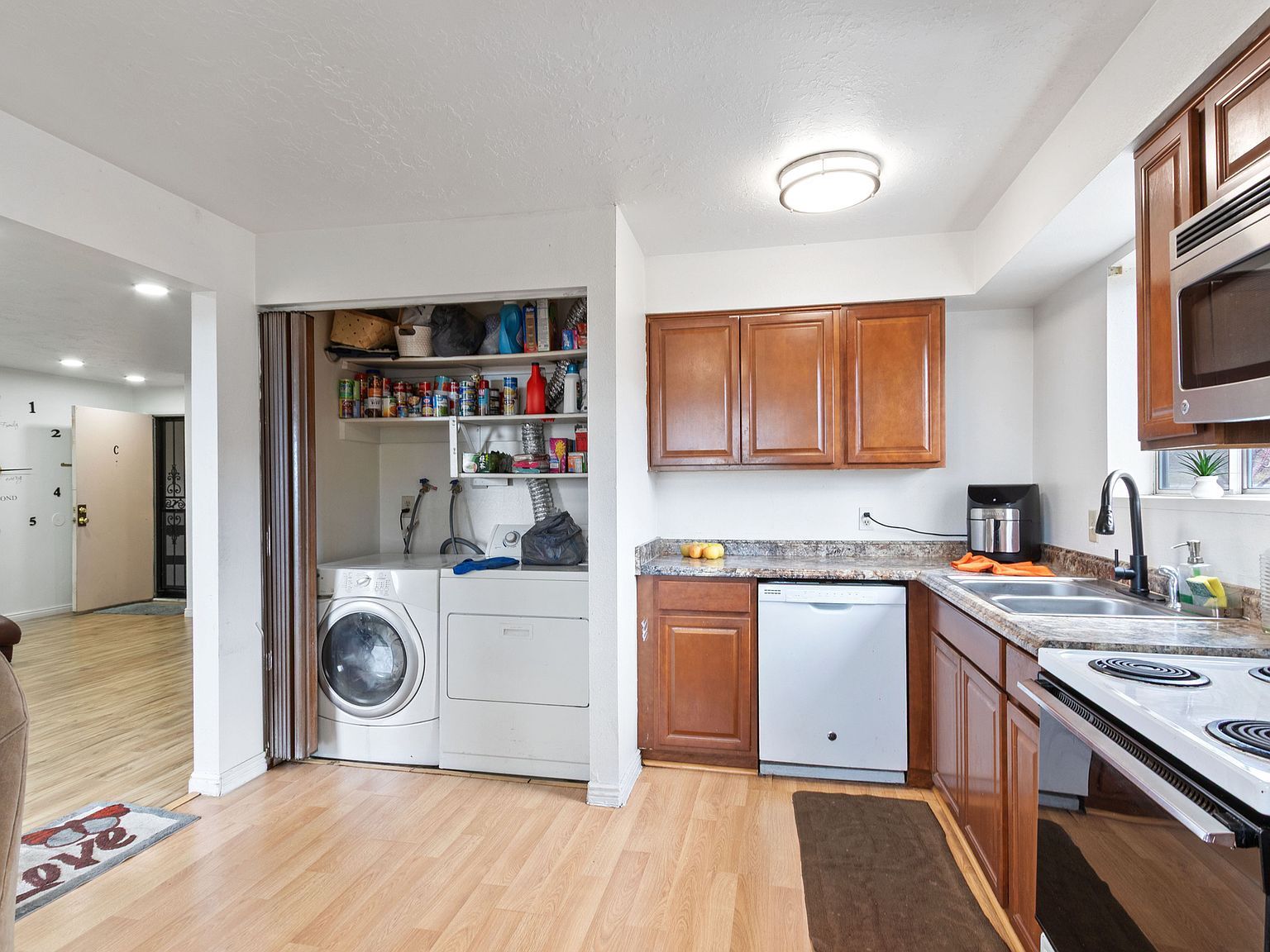 1842 E 5625 S APT C South Ogden, UT 84403 - Thumbnail 5