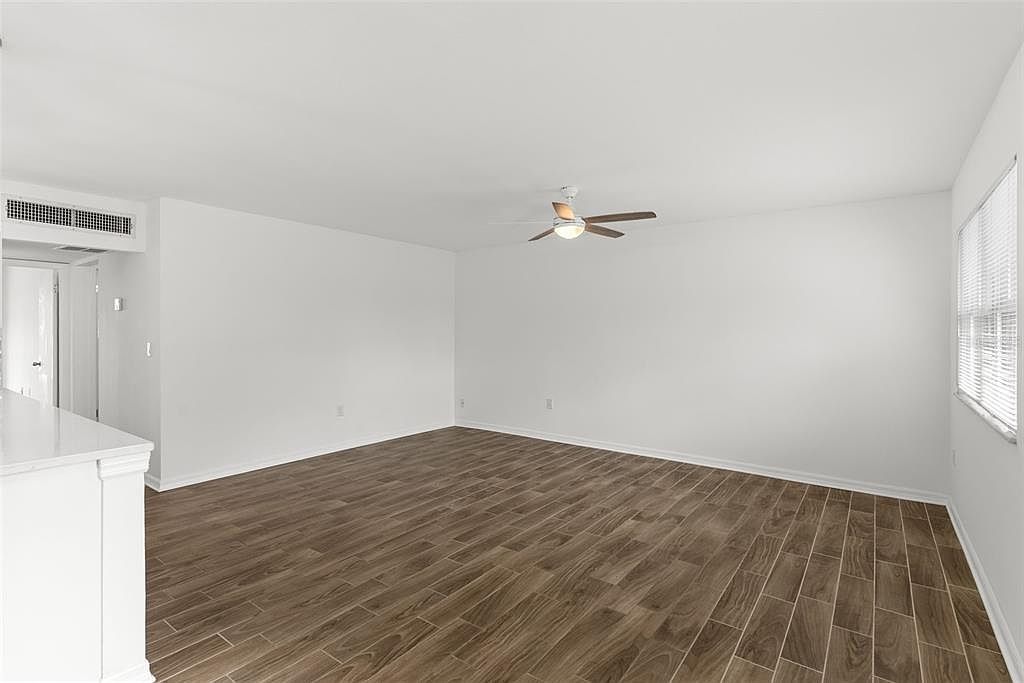 205 Kings Blvd APT 52 Sun City Center, FL 33573 - Thumbnail 5