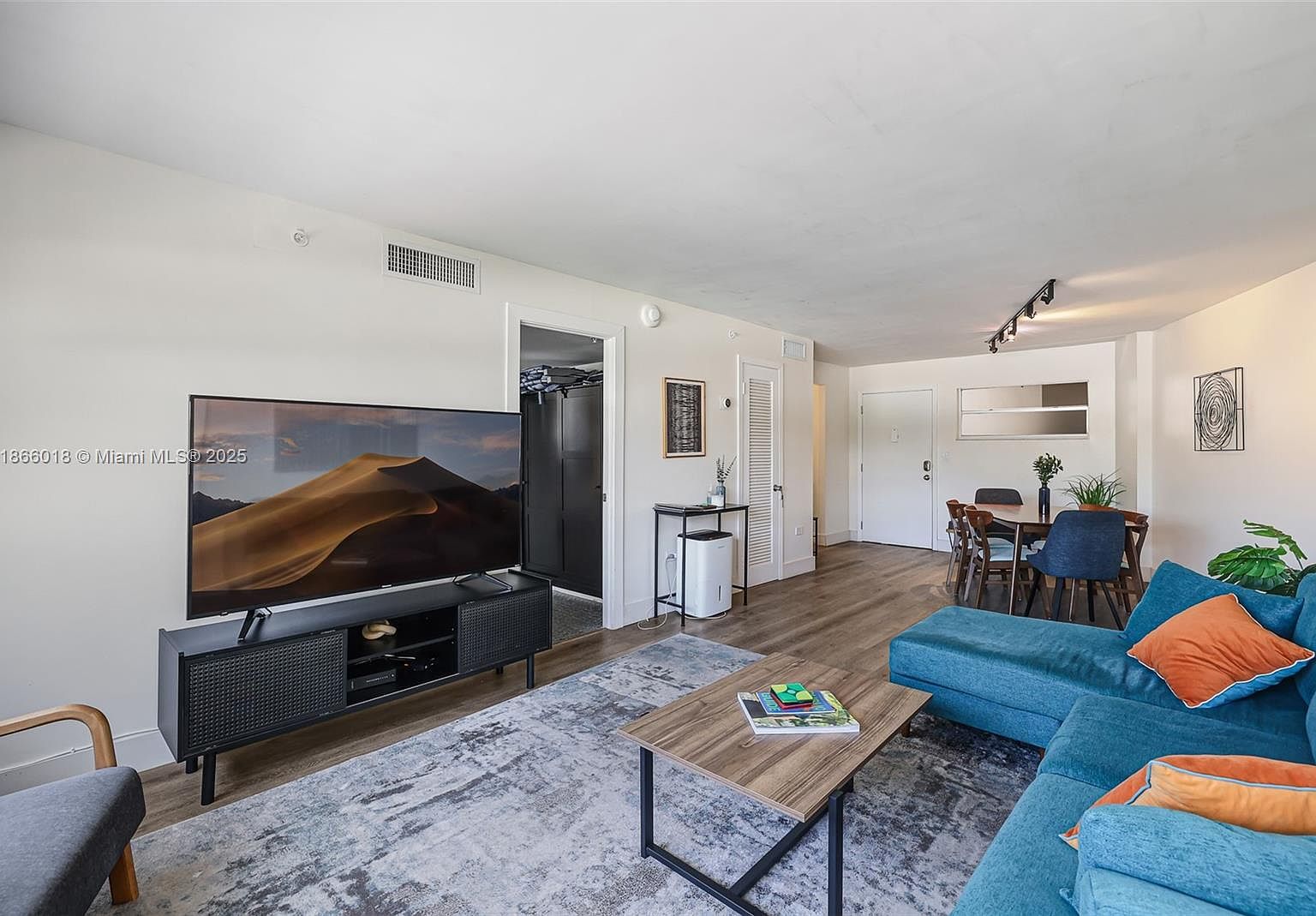 1881 Washington Ave APT 4B Miami Beach, FL 33139 - Thumbnail 5