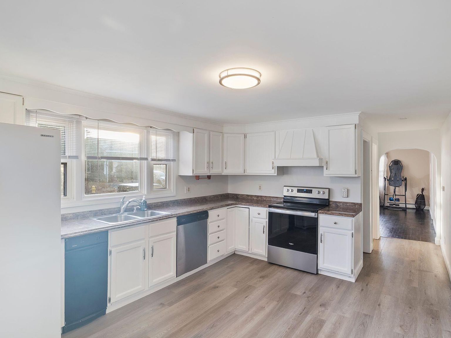 5 Eastgate Ave Biddeford, ME 04005 - Thumbnail 5