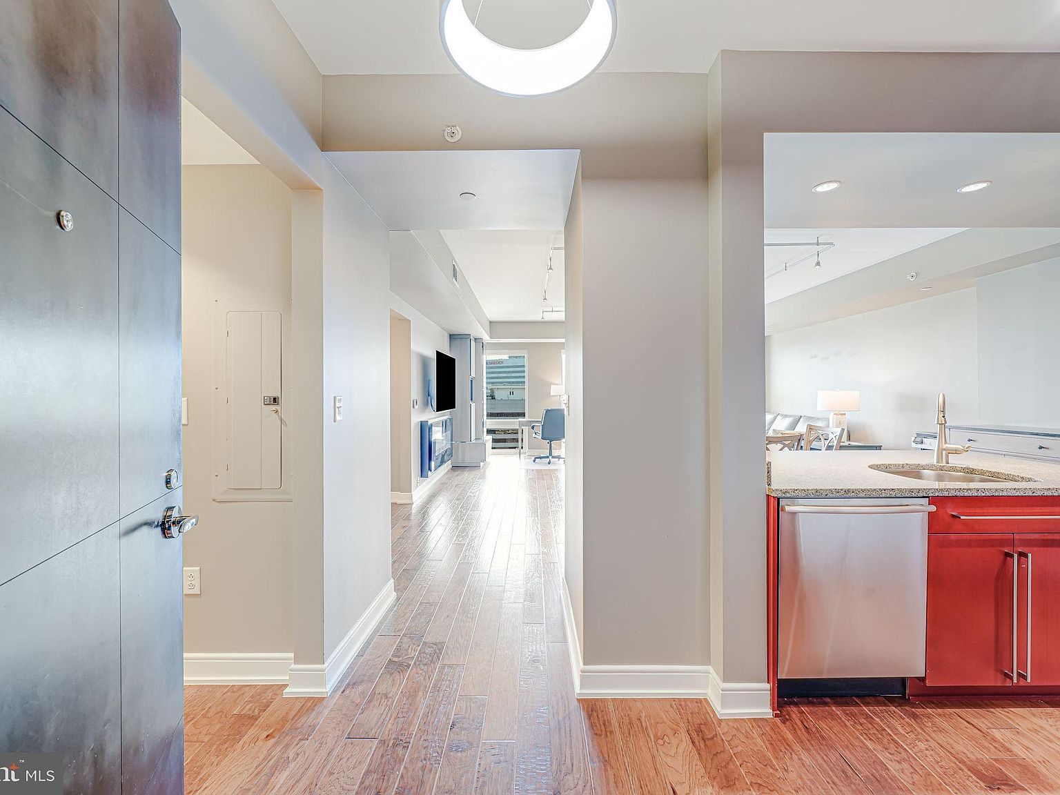 1111 19th St N APT 2703 Arlington, VA 22209 - Thumbnail 5