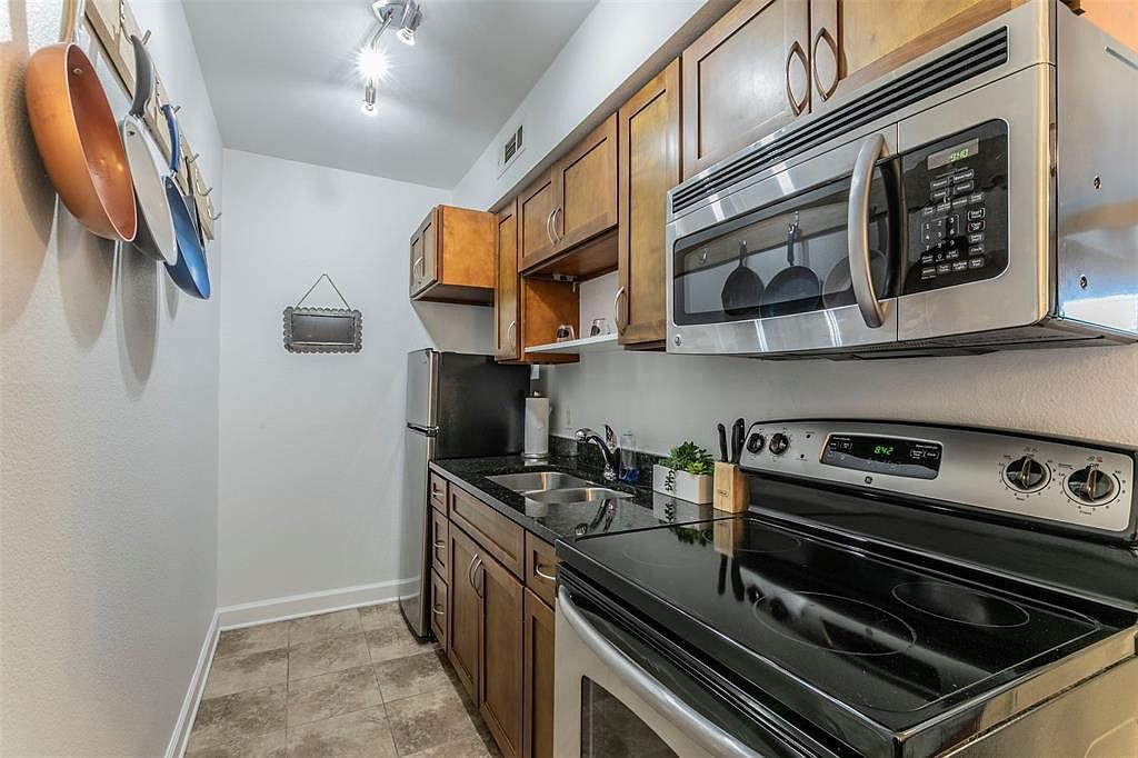 2020 S Congress Ave APT 1312 Austin, TX 78704 - Thumbnail 5