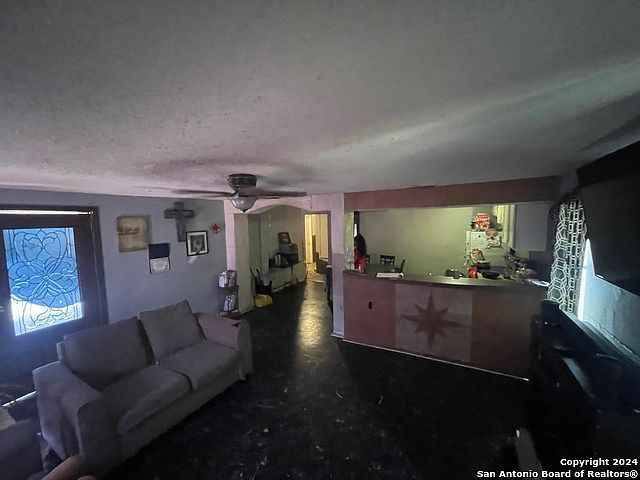 1917 San Carlos St San Antonio, TX 78207 - Thumbnail 5