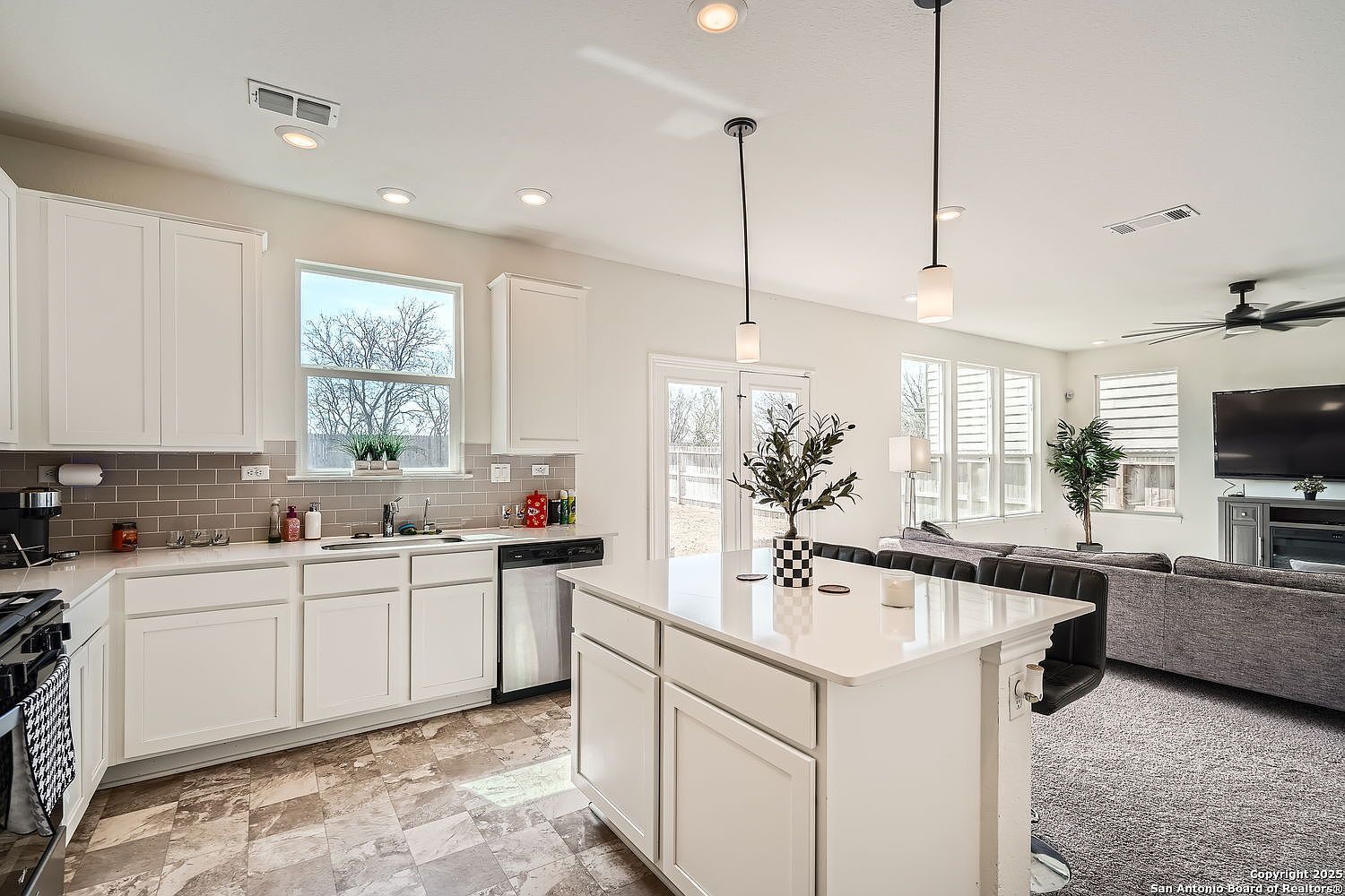 9422 Braman Point Converse, TX 78109 - Thumbnail 5