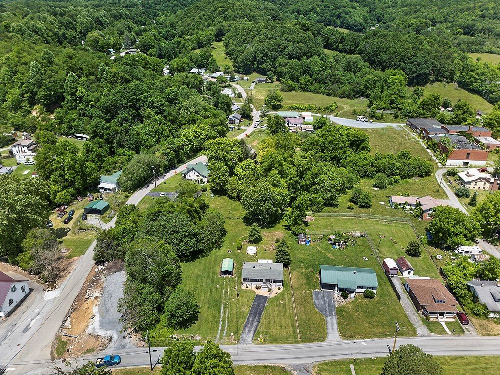 714 Allison Gap Rd Saltville, VA 24370 - Thumbnail 5