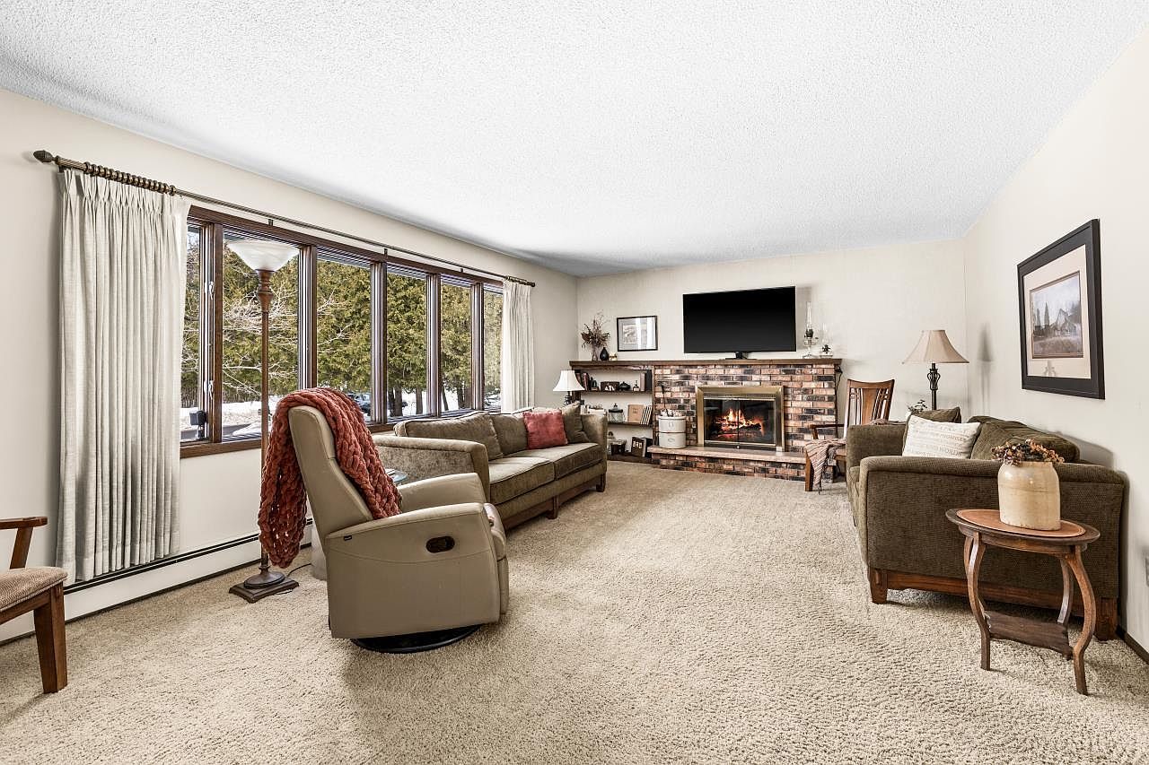 1910 Ponderosa Ave Duluth, MN 55811 - Thumbnail 5