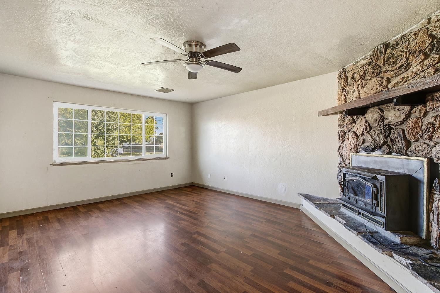 7334 Doc Adams Rd Marysville, CA 95901 - Thumbnail 5