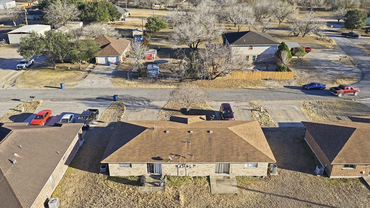 124 Kerry Dr George West, TX 78022 - Thumbnail 5