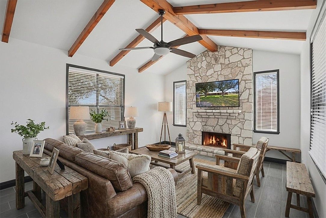 301 Lagarto Rd George West, TX 78022 - Thumbnail 5