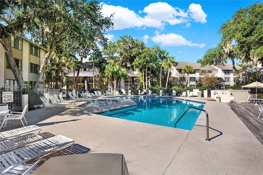 36 Deallyon Ave APT 66 Hilton Head Island, SC 29928 - Thumbnail 5