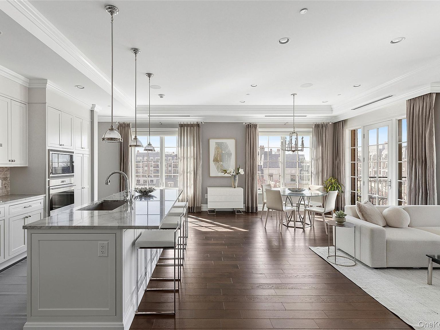 1000 Royal Ct Unit 1207 North Hills, NY 11040 - Thumbnail 5