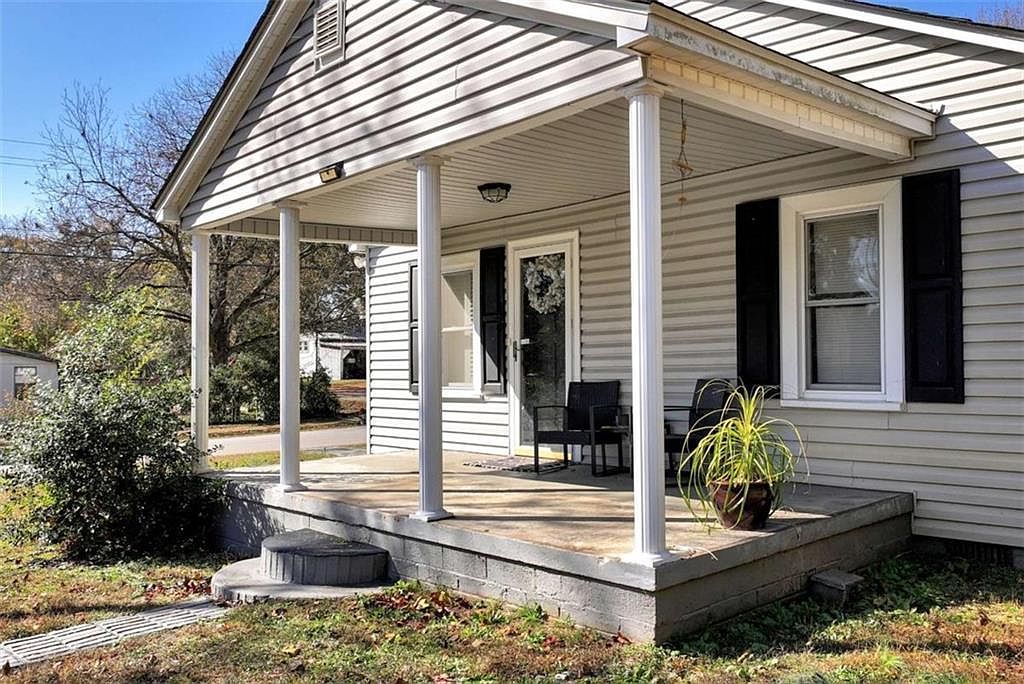 111 College Ave Canon, GA 30520 - Thumbnail 5