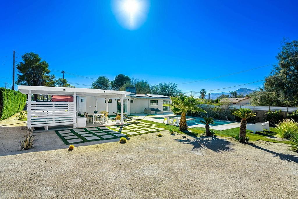 1809 Marguerite St Palm Springs, CA 92264 - Thumbnail 5