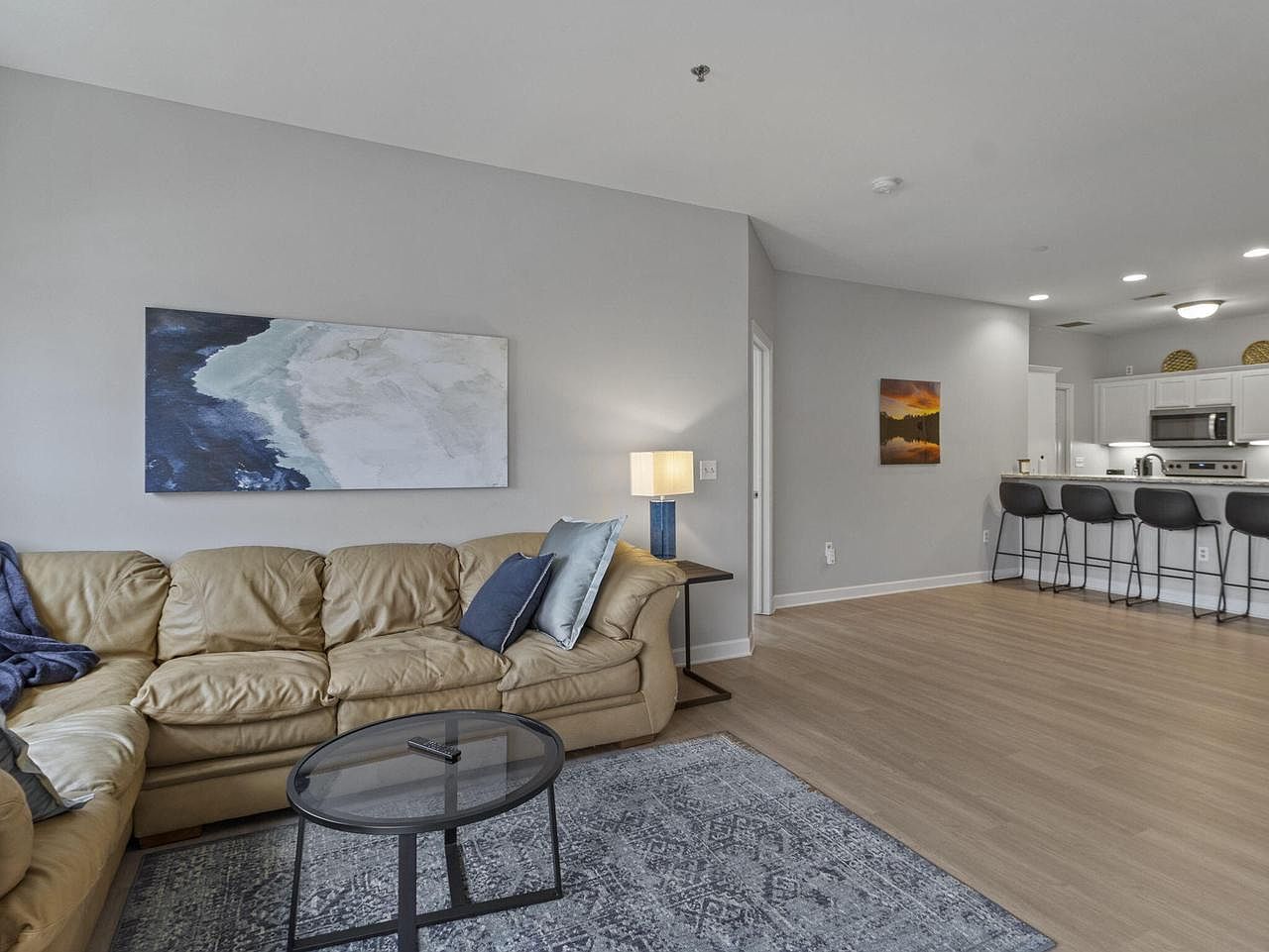 213 S Main St UNIT 205 Mequon, WI 53092 - Thumbnail 5