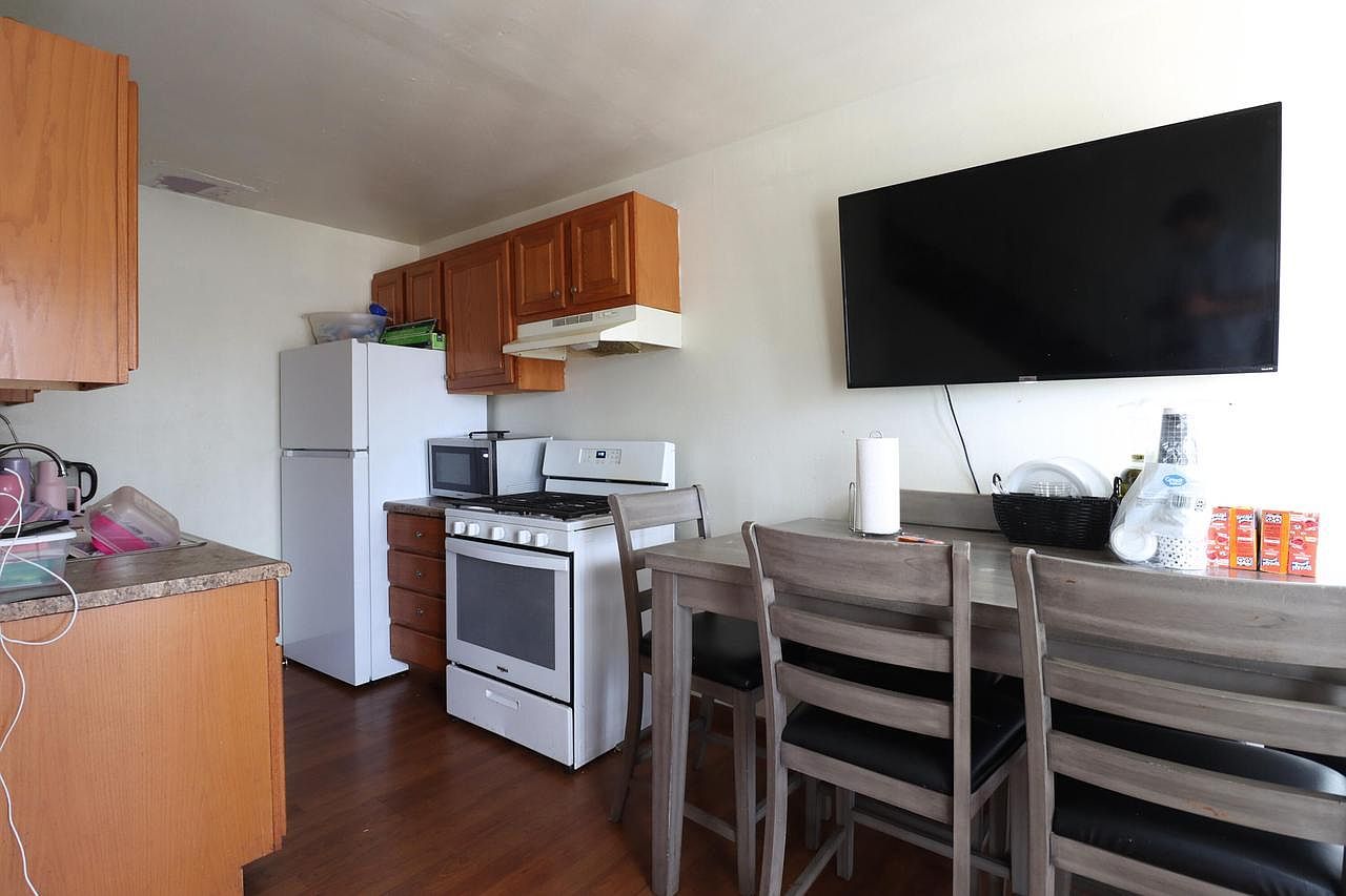 5409 Byrd Ave Racine, WI 53406 - Thumbnail 5