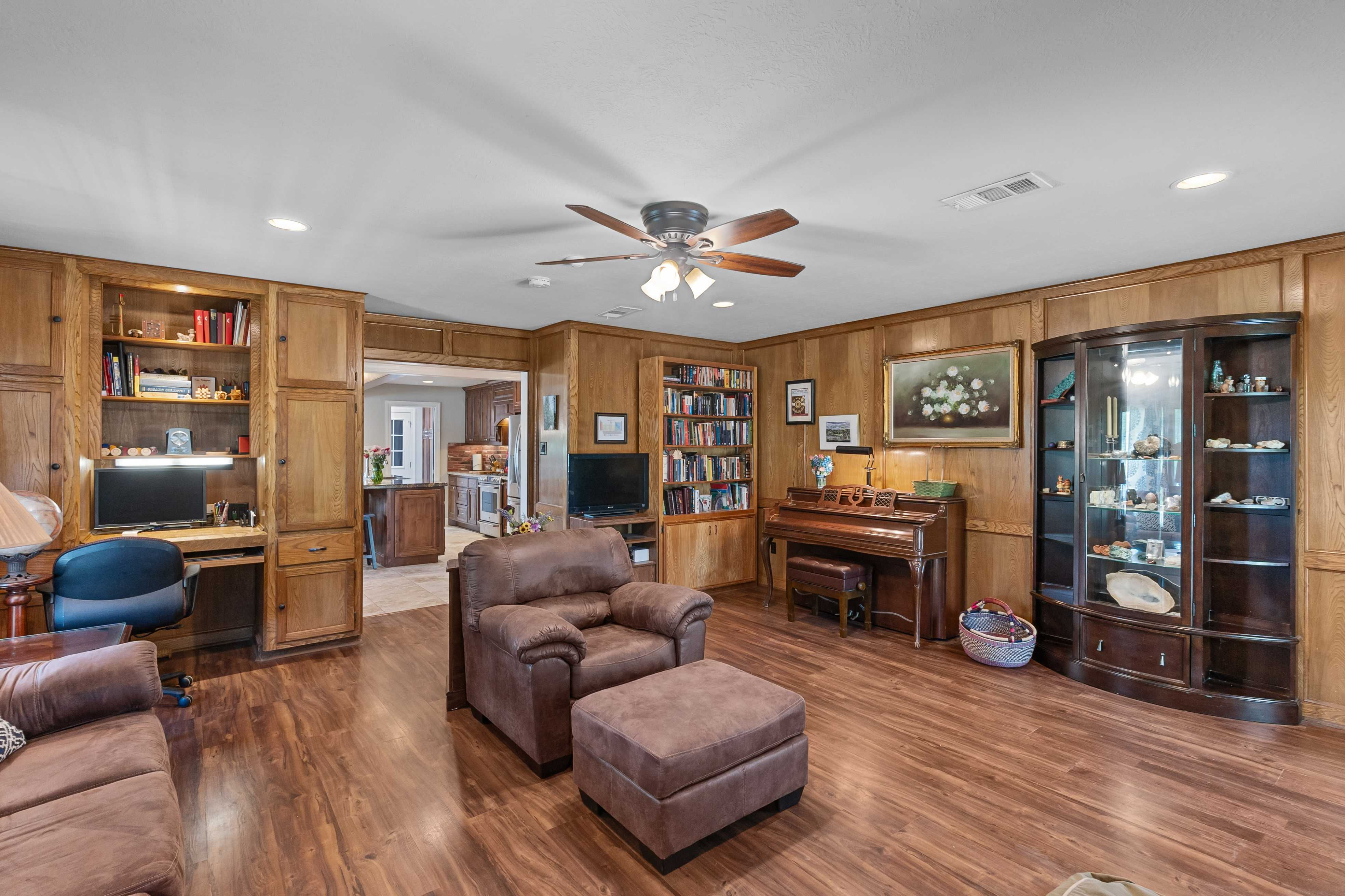 4122 Warwick Lane, Bryan, TX, USA, 77802 - Thumbnail 5