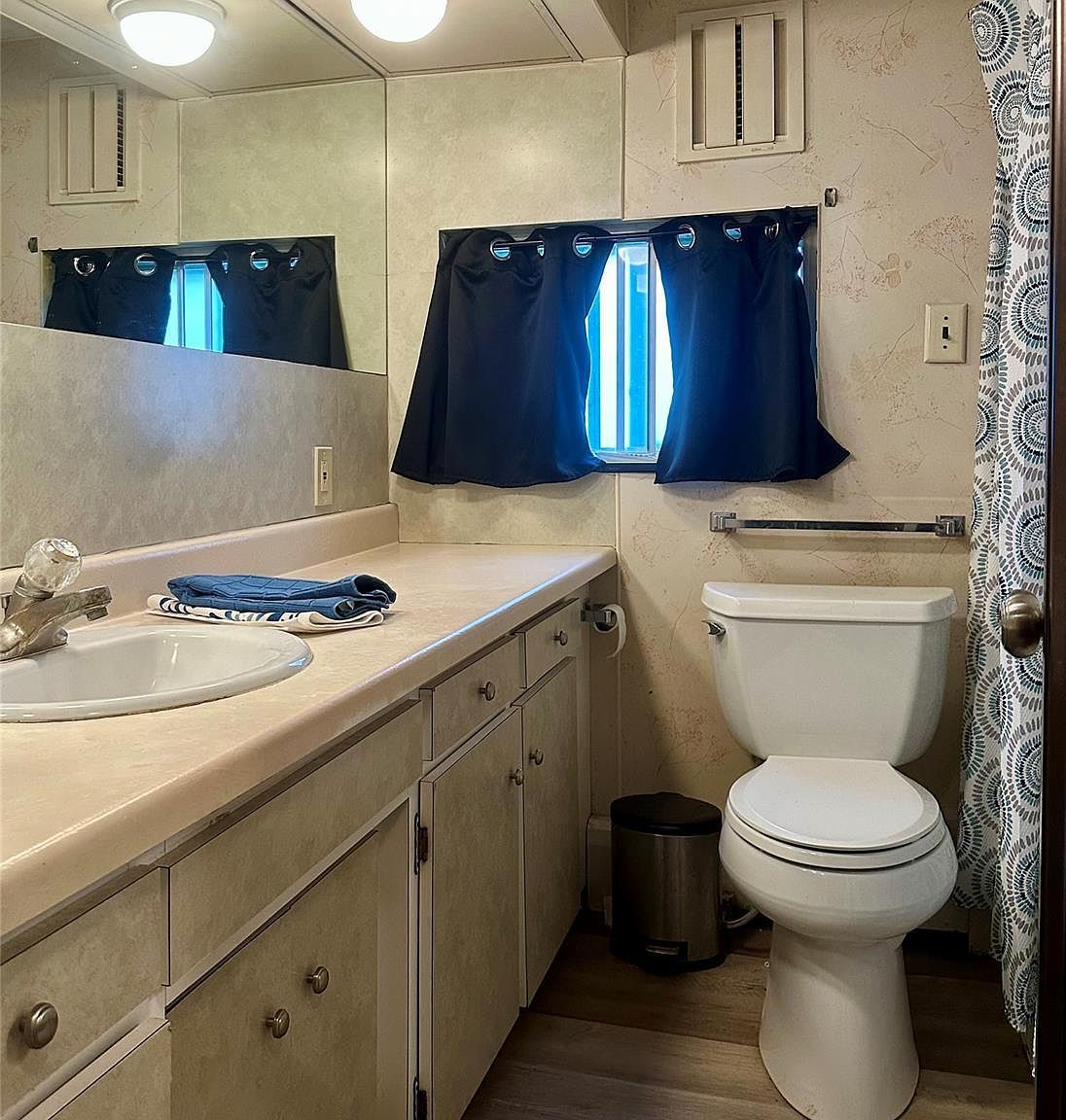 1125 E Commerce St Milford, MI 48381 - Thumbnail 5