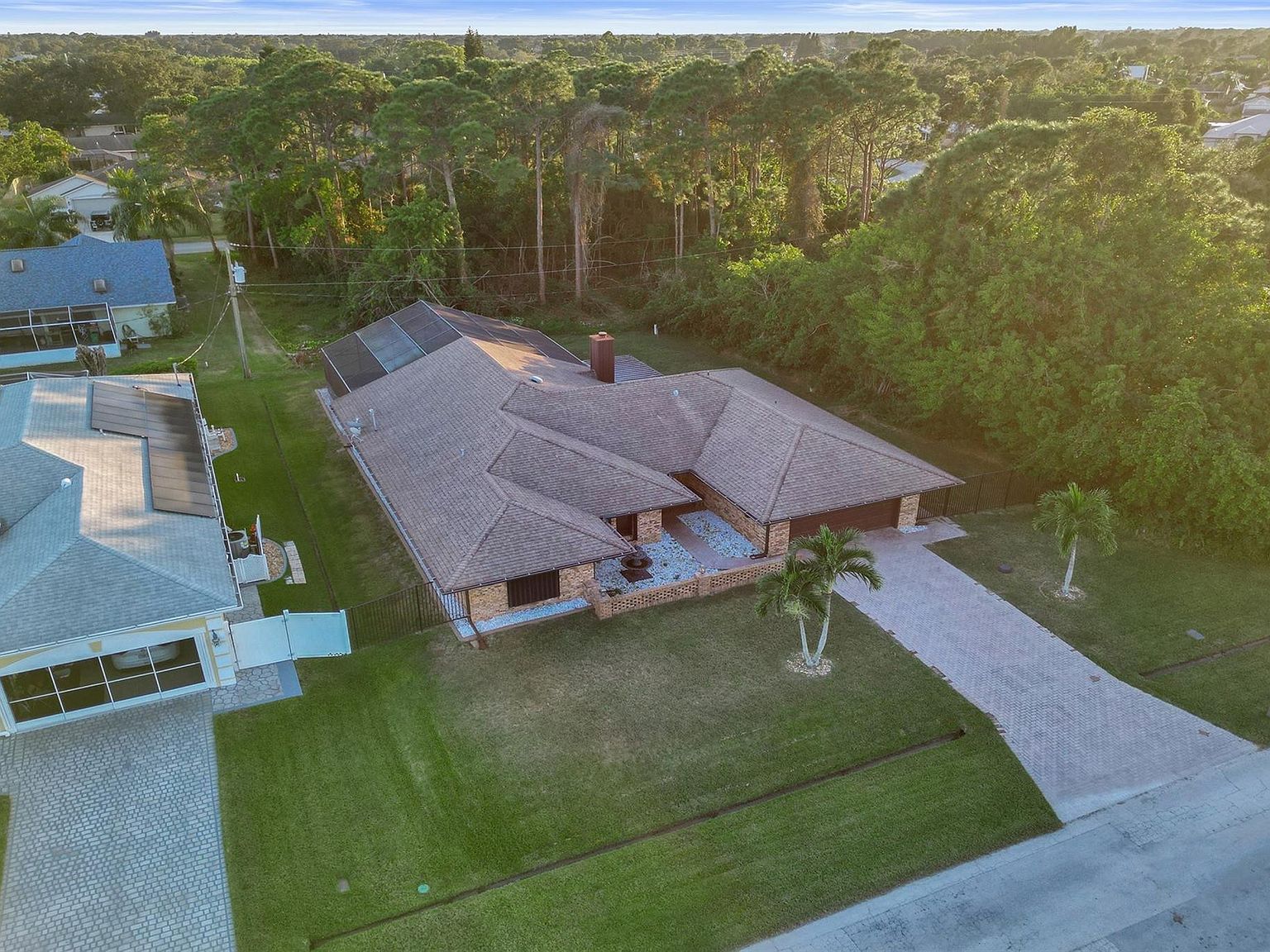 766 SE Cavern Ave Port Saint Lucie, FL 34983 - Thumbnail 5