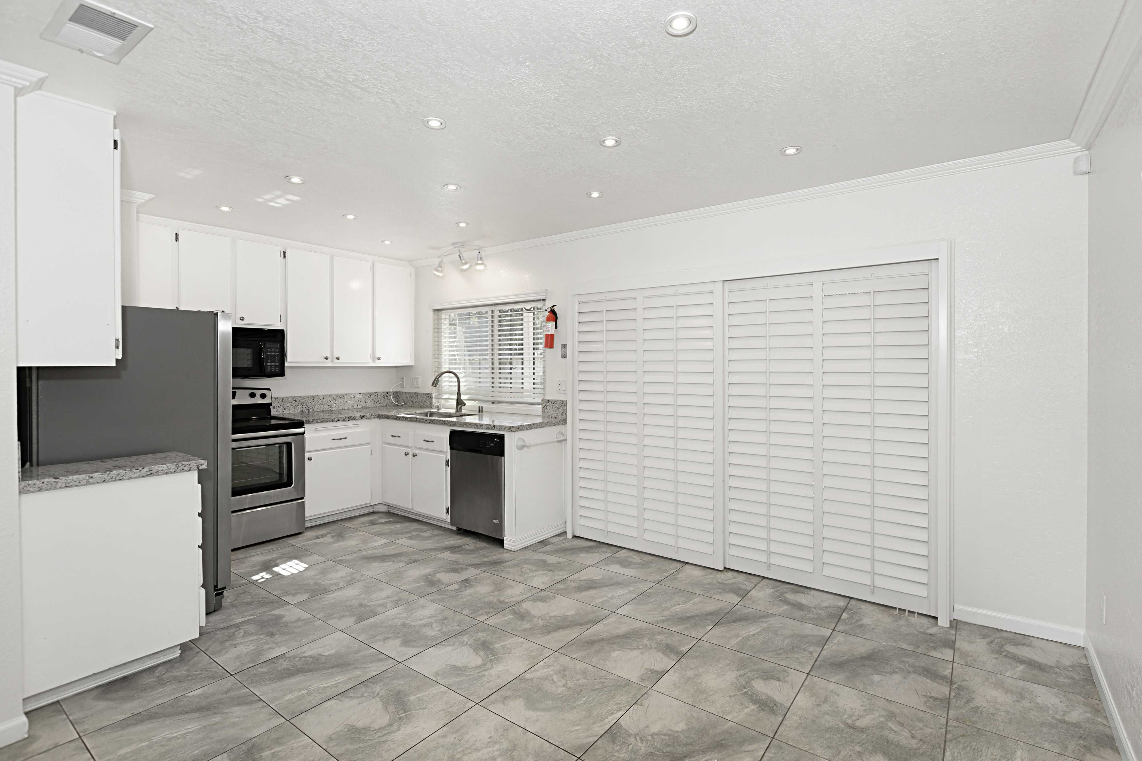 1624 Hartwell Court, San Diego, CA, USA, 92114 - Thumbnail 5