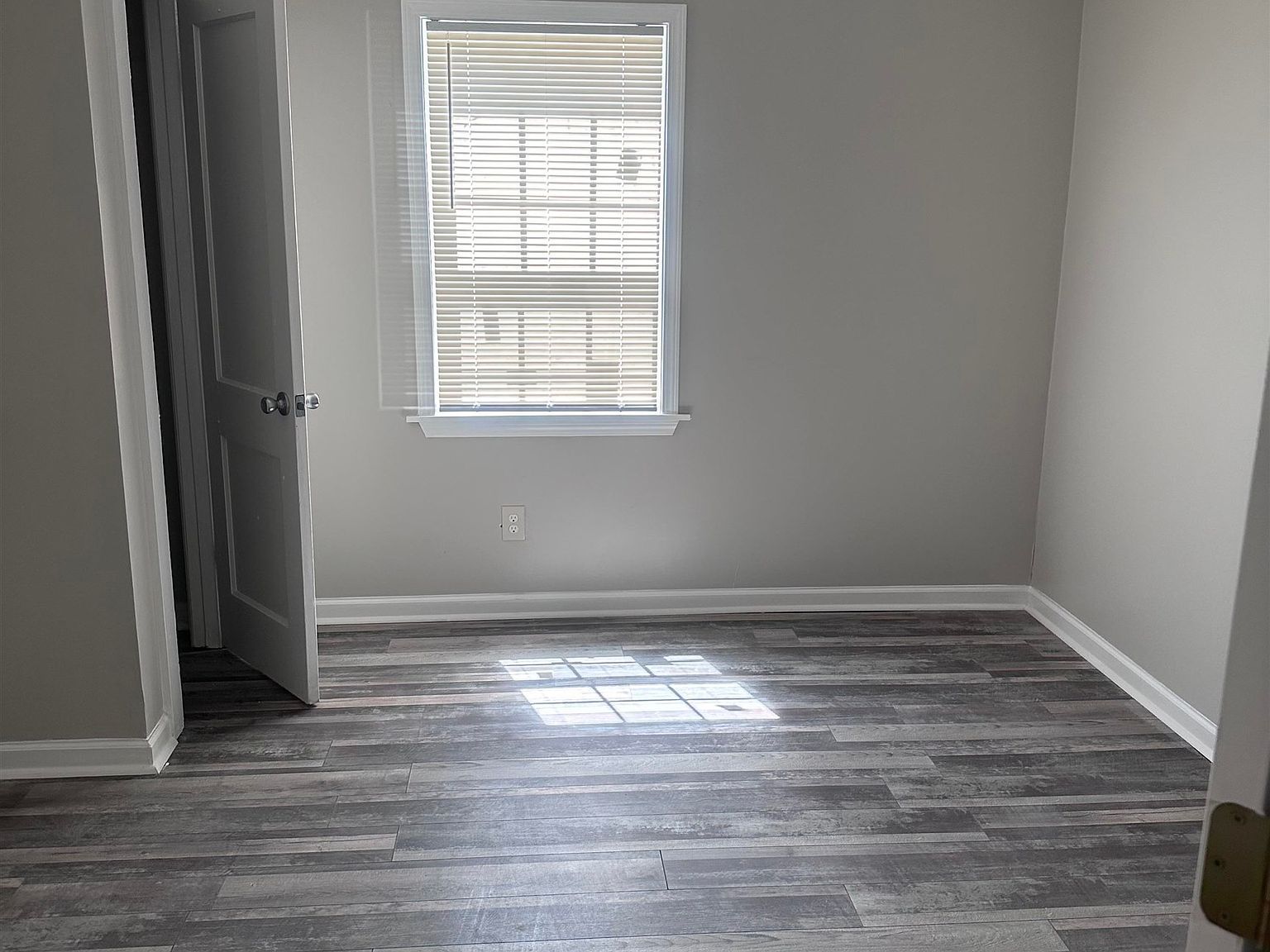 2506 Winnona Ave Memphis, TN 38108 - Thumbnail 5