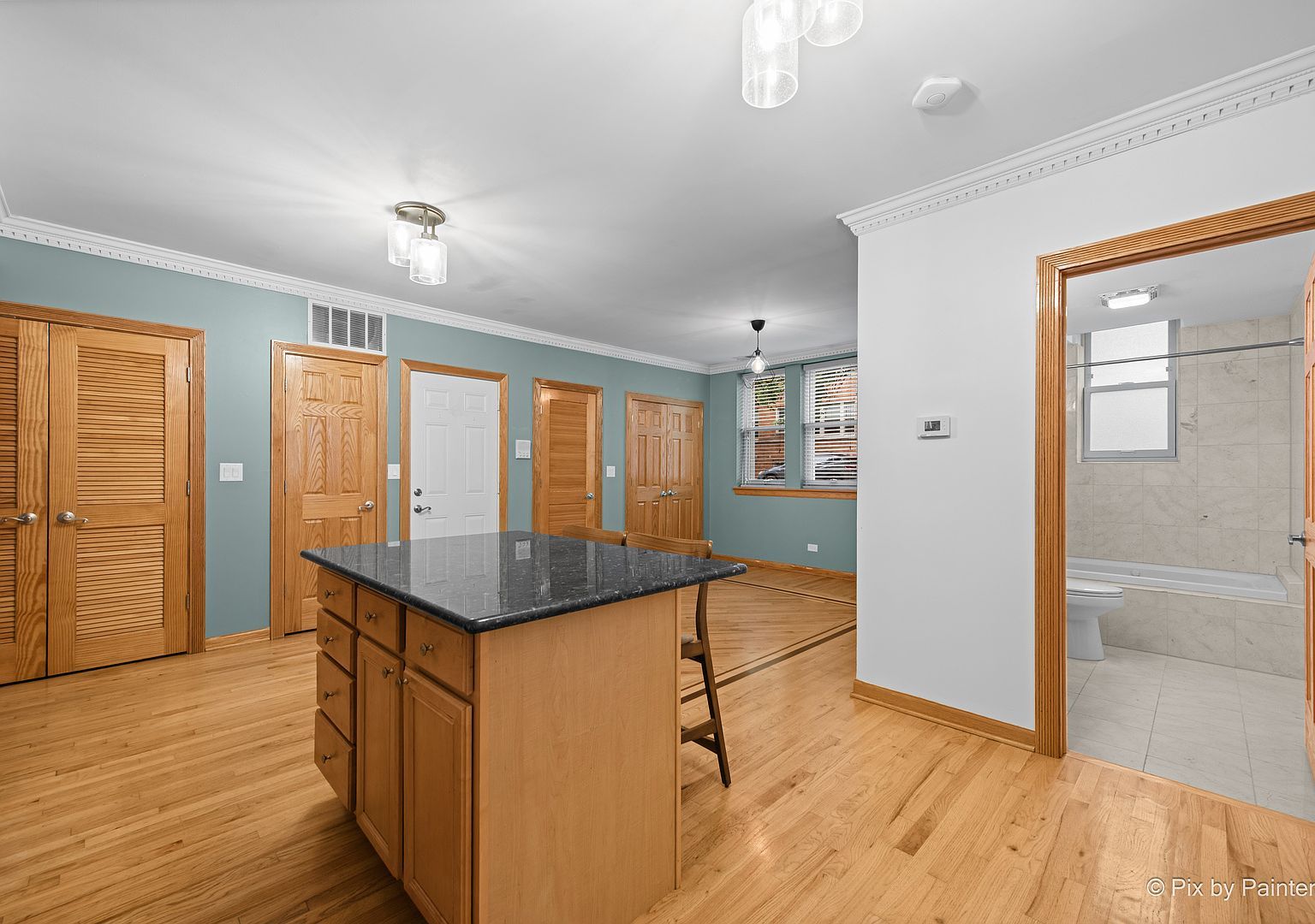 3538 W Ainslie St APT G Chicago, IL 60625 - Thumbnail 5