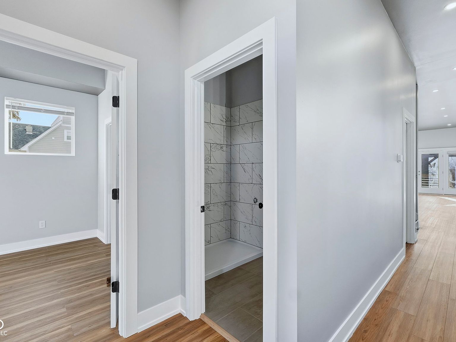 353 E Minnesota St Indianapolis, IN 46225 - Thumbnail 5