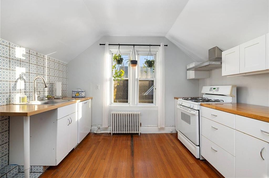 377 Hope St APT 3 Providence, RI 02906 - Thumbnail 5