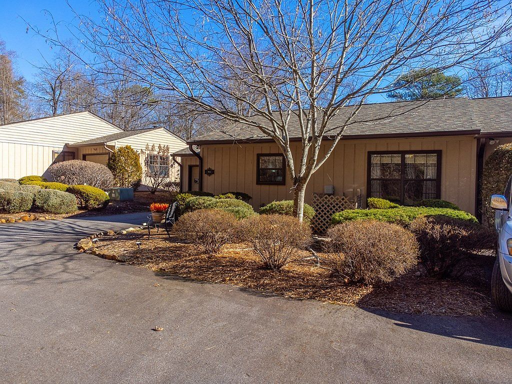 54 Long Bow Ln #A Franklin, NC 28734 - Thumbnail 5