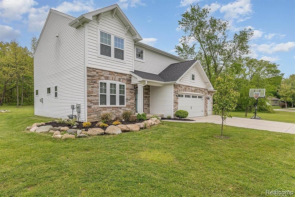 7302 Geraldine Cir Swartz Creek, MI 48473 - Thumbnail 5