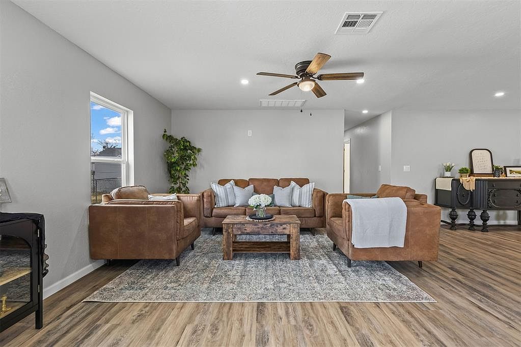 103 N 4th St Cyril, OK 73029 - Thumbnail 5